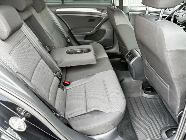 Volkswagen Golf VII с пробегом 2013 года, цена 1 360 000 рублей, 138000 км, хэтчбек, Автокод Объявления