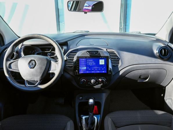 Renault Kaptur I с пробегом 2019 года, цена 1 299 000 рублей, 111223 км, внедорожник, Автокод Объявления