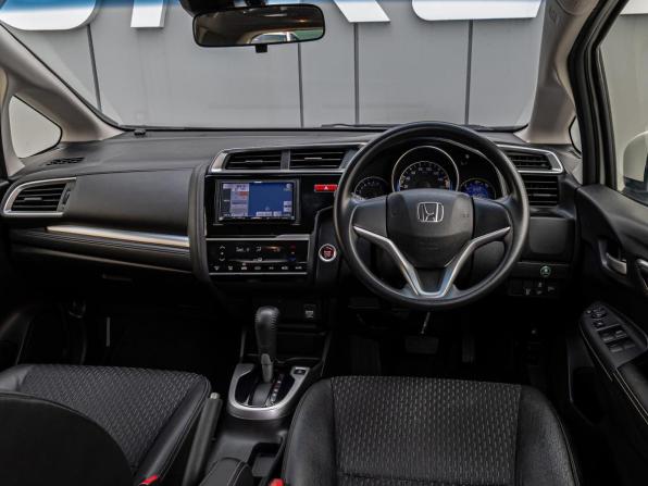 Honda Fit III с пробегом 2016 года, цена 1 090 000 рублей, 121202 км, хэтчбек, Автокод Объявления