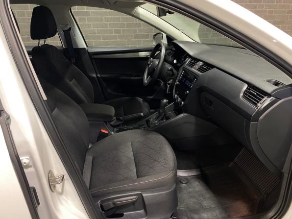 Skoda Octavia III (A7) Рестайлинг с пробегом 2020 года, цена 1 799 000 рублей, 75602 км, лифтбек, Автокод Объявления