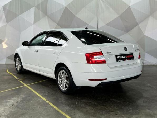 Skoda Octavia III (A7) с пробегом 2017 года, цена 1 250 000 рублей, 199549 км, лифтбек, Автокод Объявления