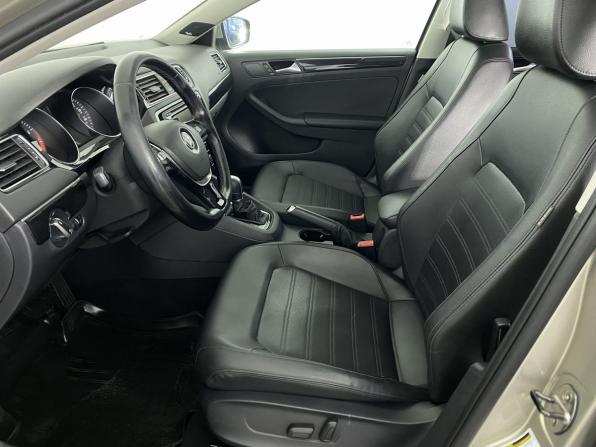 Volkswagen Jetta VI Рестайлинг с пробегом 2014 года, цена 1 090 000 рублей, 245766 км, седан, Автокод Объявления