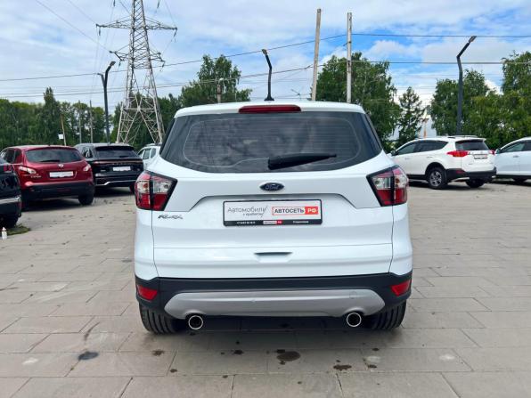 Ford Kuga II Рестайлинг с пробегом 2018 года, цена 1 895 000 рублей, 135680 км, внедорожник, Автокод Объявления