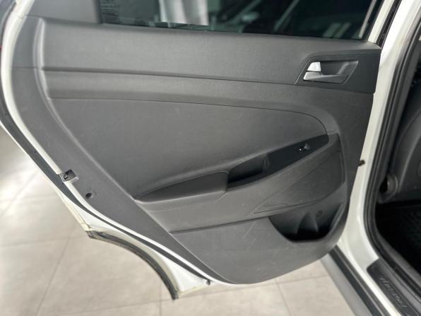 Hyundai Tucson III с пробегом 2017 года, цена 1 599 000 рублей, 264000 км, внедорожник, Автокод Объявления