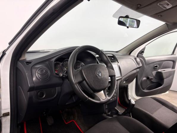 Renault Logan II с пробегом 2017 года, цена 450 000 рублей, 139116 км, седан, Автокод Объявления