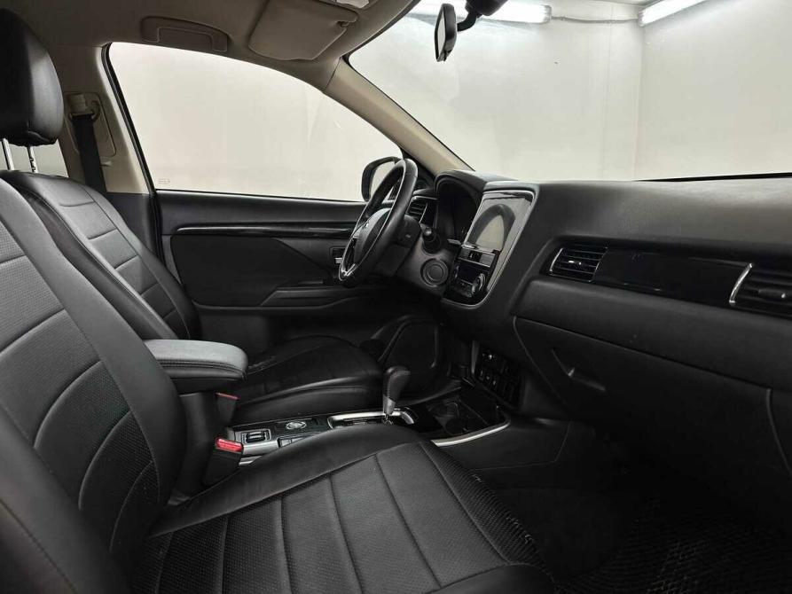Mitsubishi Outlander III Рестайлинг 3 Москва  - изображение 12