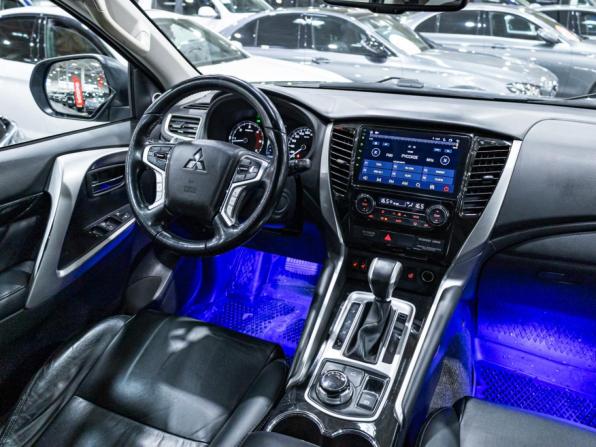 Mitsubishi Pajero Sport III с пробегом 2018 года, цена 3 249 700 рублей, 113435 км, внедорожник, Автокод Объявления