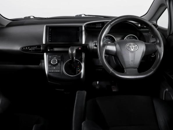 Toyota Wish II с пробегом 2010 года, цена 950 000 рублей, 176166 км, минивэн, Автокод Объявления