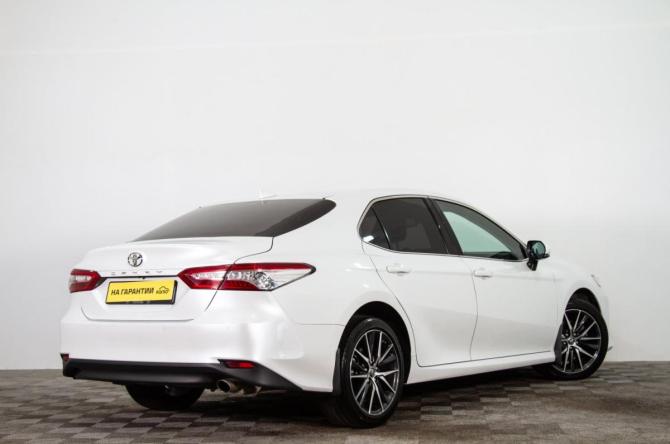 Toyota Camry VIII (XV70) Рестайлинг с пробегом 2021 года, цена 3 609 000 рублей, 71000 км, седан, Автокод Объявления