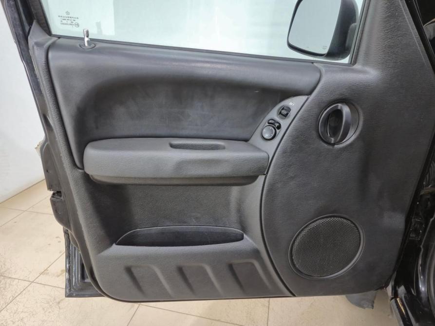 Jeep Cherokee III (KJ) Альметьевск  - изображение 7
