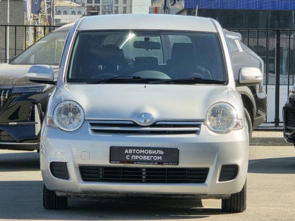 Toyota Sienta I Рестайлинг 2 с пробегом 2013 года, цена 864 000 рублей, 149274 км, компактвэн, Автокод Объявления