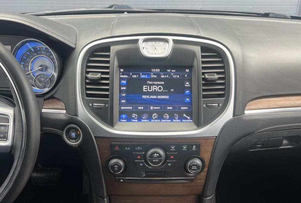 Chrysler 300C II Красноярск  - изображение 16