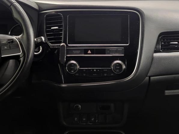 Mitsubishi Outlander III Рестайлинг 3 с пробегом 2019 года, цена 1 847 000 рублей, 229659 км, внедорожник, Автокод Объявления