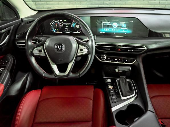 Changan Eado Plus с пробегом 2023 года, цена 1 900 000 рублей, 29950 км, седан, Автокод Объявления