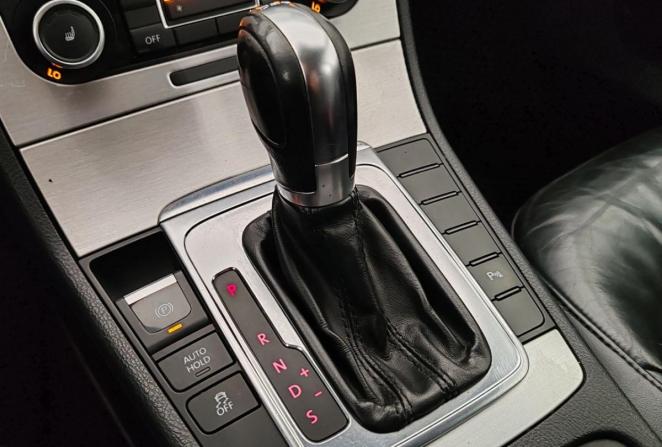 Volkswagen Passat B7 с пробегом 2011 года, цена 930 000 рублей, 179135 км, седан, Автокод Объявления