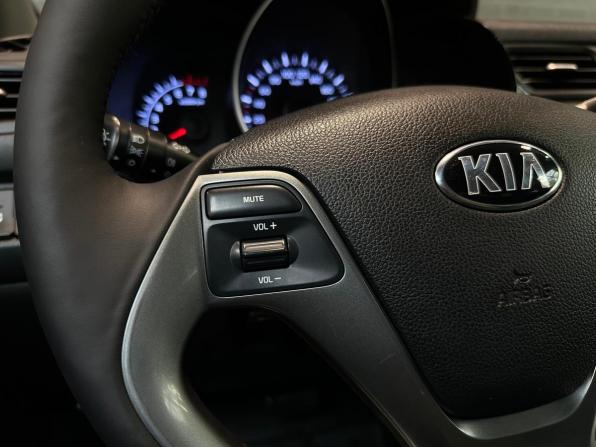 Kia Rio III Рестайлинг с пробегом 2016 года, цена 1 049 000 рублей, 191161 км, седан, Автокод Объявления
