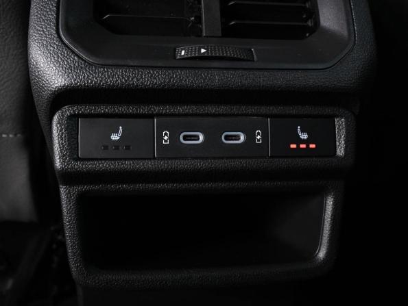 Volkswagen Taos I с пробегом 2022 года, цена 2 889 000 рублей, 24362 км, внедорожник, Автокод Объявления