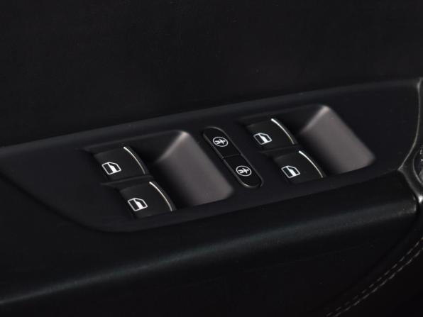 Volkswagen Touareg II Рестайлинг с пробегом 2015 года, цена 2 674 997 рублей, 252497 км, внедорожник, Автокод Объявления