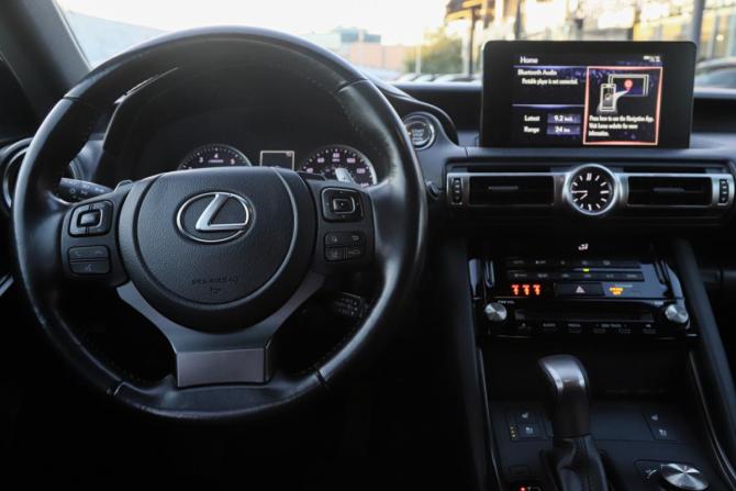 Lexus IS III Рестайлинг 2 с пробегом 2021 года, цена 3 995 000 рублей, 91353 км, седан, Автокод Объявления