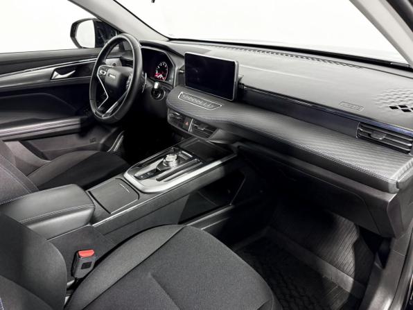 Haval Jolion I Рестайлинг с пробегом 2023 года, цена 1 890 000 рублей, 32203 км, внедорожник, Автокод Объявления