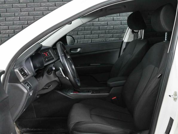 Kia Optima IV Рестайлинг с пробегом 2019 года, цена 2 050 000 рублей, 74445 км, седан, Автокод Объявления