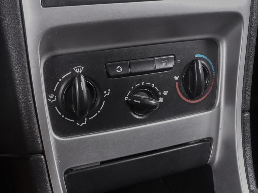 Peugeot 307 I Рестайлинг Ростов-на-Дону  - изображение 12