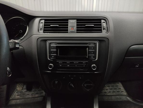 Volkswagen Jetta VI Рестайлинг с пробегом 2015 года, цена 895 000 рублей, 169140 км, седан, Автокод Объявления
