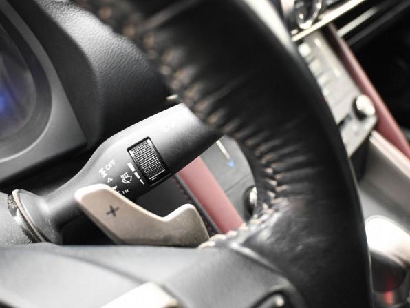 Lexus IS III Рестайлинг с пробегом 2019 года, цена 2 599 000 рублей, 129259 км, седан, Автокод Объявления
