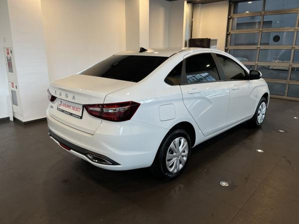Lada (ВАЗ) Vesta I Рестайлинг (NG) с пробегом 2024 года, цена 1 360 000 рублей, 42495 км, седан, Автокод Объявления