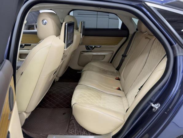 Jaguar XJ IV (X351) Рестайлинг с пробегом 2016 года, цена 2 710 000 рублей, 112570 км, седан, Автокод Объявления