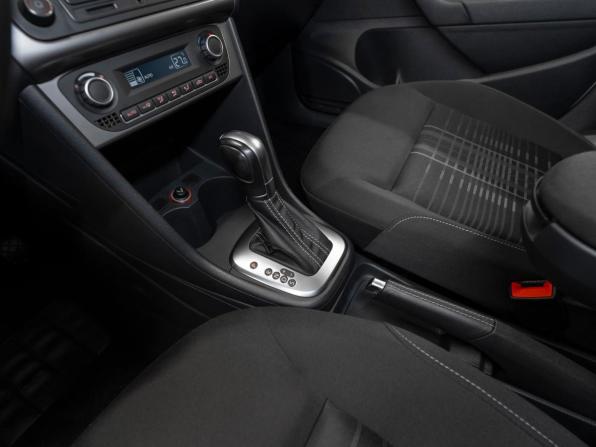 Volkswagen Polo V с пробегом 2015 года, цена 930 000 рублей, 177784 км, седан, Автокод Объявления