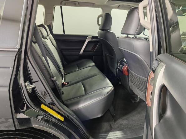 Toyota Land Cruiser Prado 150 Series Рестайлинг 1 с пробегом 2014 года, цена 4 299 000 рублей, 80698 км, внедорожник, Автокод Объявления