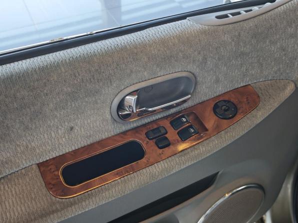 Kia Carnival I Рестайлинг с пробегом 2004 года, цена 345 000 рублей, 317000 км, минивэн, Автокод Объявления