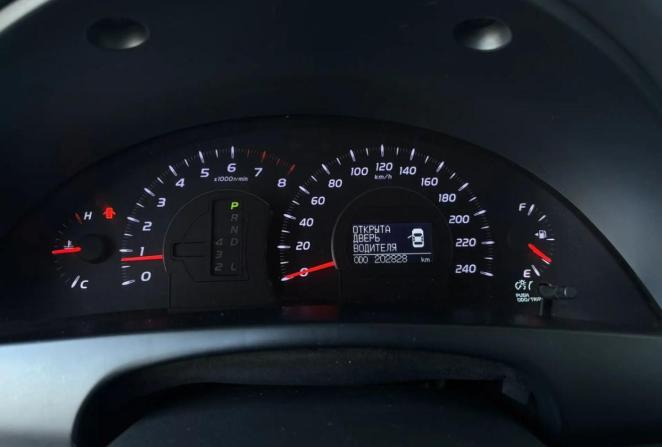 Toyota Camry VI (XV40) Рестайлинг с пробегом 2010 года, цена 975 000 рублей, 202817 км, седан, Автокод Объявления
