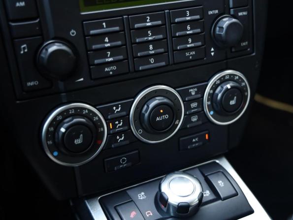 Land Rover Freelander II Рестайлинг с пробегом 2012 года, цена 1 199 777 рублей, 219342 км, внедорожник, Автокод Объявления