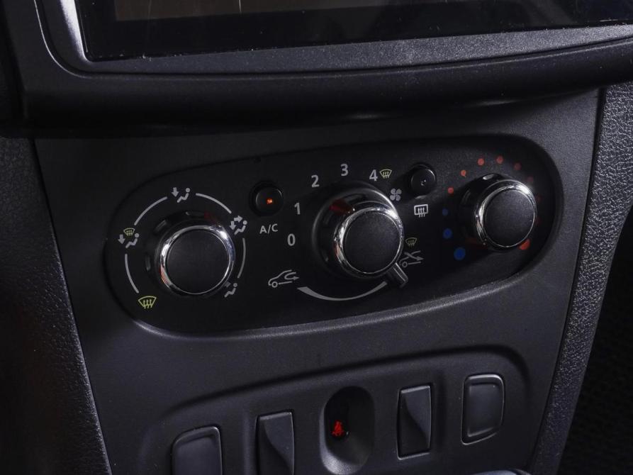 Renault Logan II Рестайлинг Ростов-на-Дону  - изображение 12