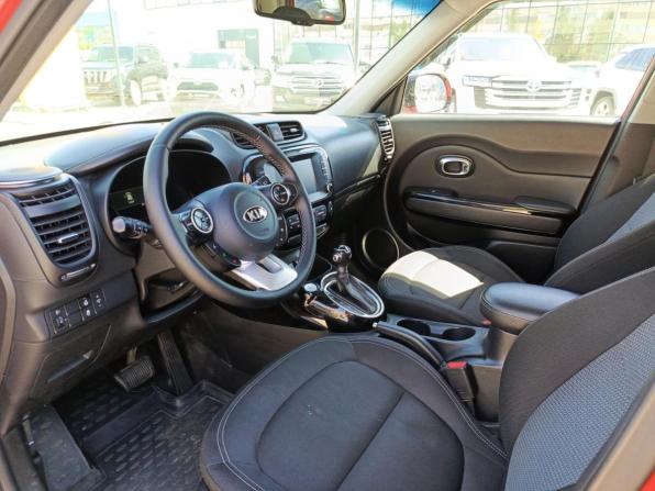 Kia Soul II Рестайлинг с пробегом 2017 года, цена 1 530 000 рублей, 88107 км, хэтчбек, Автокод Объявления