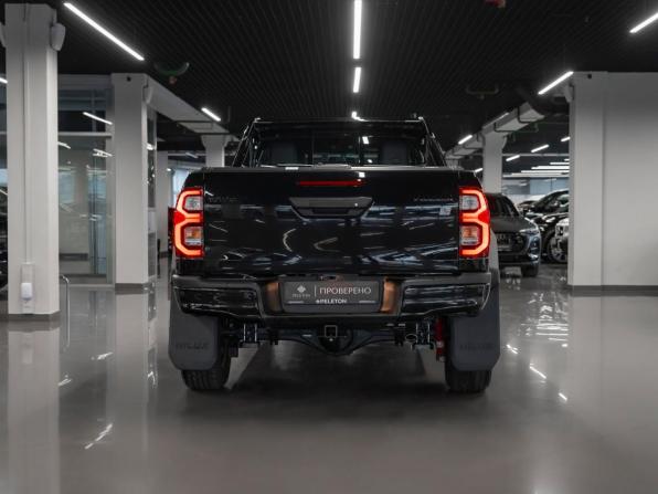 Toyota Hilux VIII Рестайлинг 2 с пробегом 2026 года, цена 7 750 000 рублей, 45 км, пикап, Автокод Объявления
