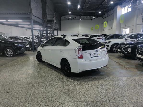 Toyota Prius III Рестайлинг (XW30) с пробегом 2012 года, цена 1 150 000 рублей, 239661 км, лифтбек, Автокод Объявления