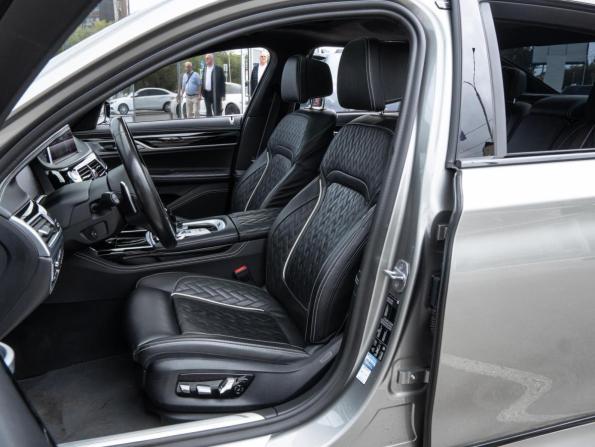 BMW 7 серии VI (G11/G12) Рестайлинг с пробегом 2019 года, цена 8 560 000 рублей, 88991 км, седан, Автокод Объявления
