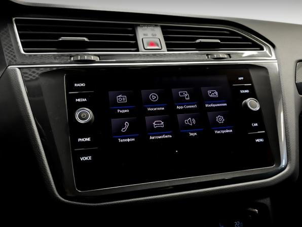 Volkswagen Tiguan II с пробегом 2020 года, цена 3 250 000 рублей, 76255 км, внедорожник, Автокод Объявления