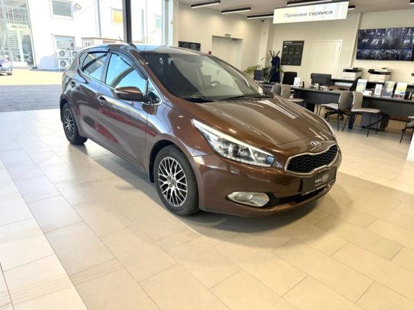 Kia Ceed II с пробегом 2014 года, цена 1 086 000 рублей, 167024 км, хэтчбек, Автокод Объявления