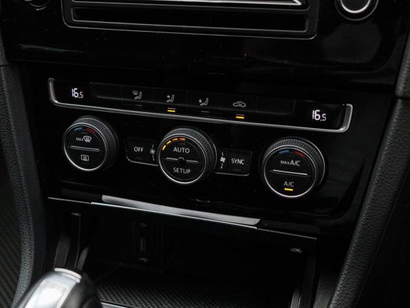 Volkswagen Golf VII с пробегом 2013 года, цена 1 200 000 рублей, 67503 км, хэтчбек, Автокод Объявления