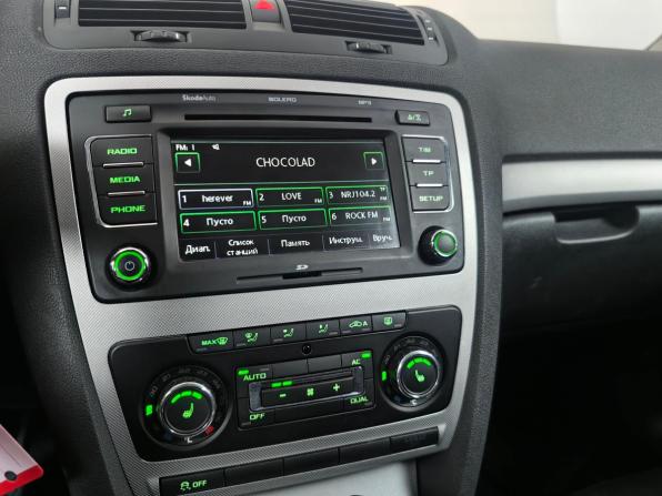 Skoda Octavia II (A5) Рестайлинг с пробегом 2012 года, цена 888 000 рублей, 186812 км, лифтбек, Автокод Объявления