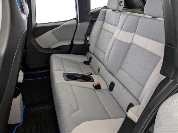 BMW i3 I (I01) Рестайлинг с пробегом 2018 года, цена 1 900 000 рублей, 92432 км, хэтчбек, Автокод Объявления