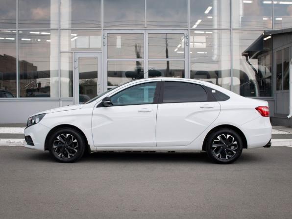 Lada (ВАЗ) Vesta I с пробегом 2022 года, цена 1 100 000 рублей, 41632 км, седан, Автокод Объявления