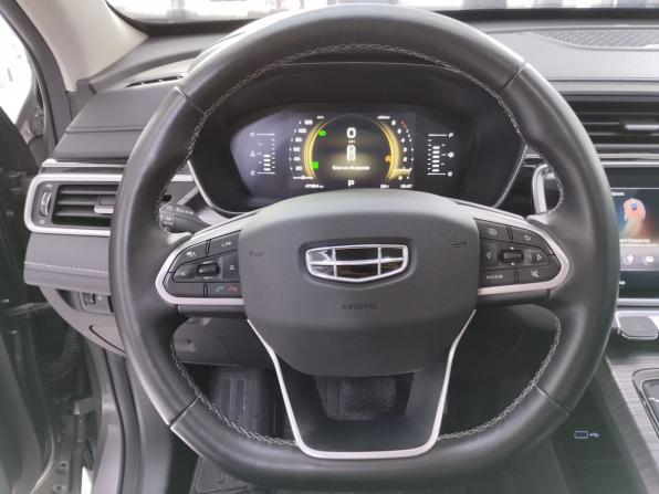 Geely Atlas Pro с пробегом 2023 года, цена 1 975 000 рублей, 47572 км, внедорожник, Автокод Объявления