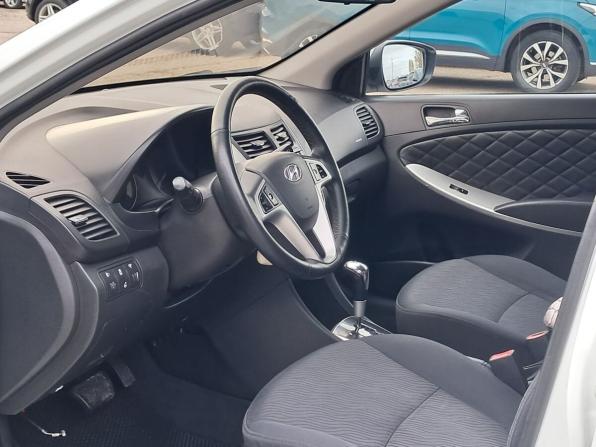 Hyundai Solaris I с пробегом 2013 года, цена 775 000 рублей, 156000 км, седан, Автокод Объявления