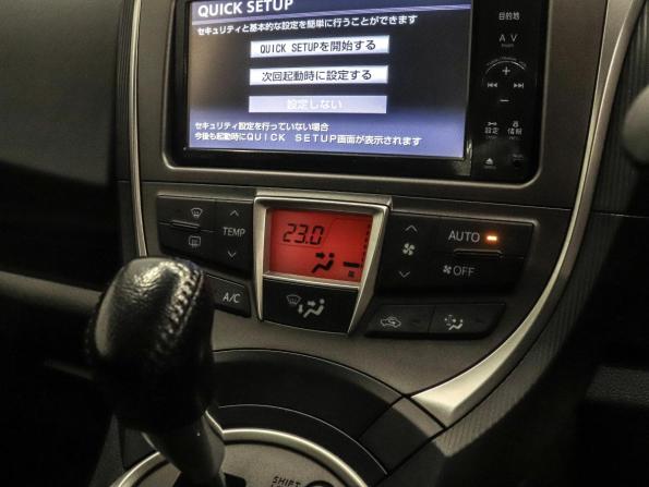 Toyota Ractis II с пробегом 2011 года, цена 790 000 рублей, 92260 км, хэтчбек, Автокод Объявления