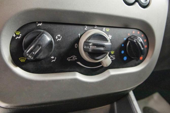 Renault Logan I Рестайлинг с пробегом 2011 года, цена 599 000 рублей, 150000 км, седан, Автокод Объявления